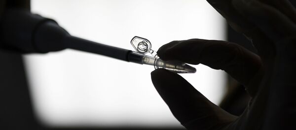 Препарат для исследования в лаборатории - 俄罗斯卫星通讯社