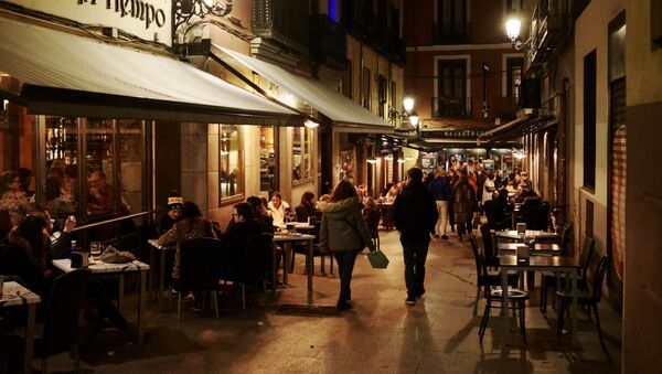 Ночные кафе в Мадриде. Зима - 俄罗斯卫星通讯社