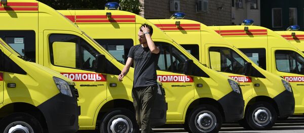 Новые машины скорой помощи в Новосибирской области, полученные в рамках борьбы с коронавирусом - 俄罗斯卫星通讯社