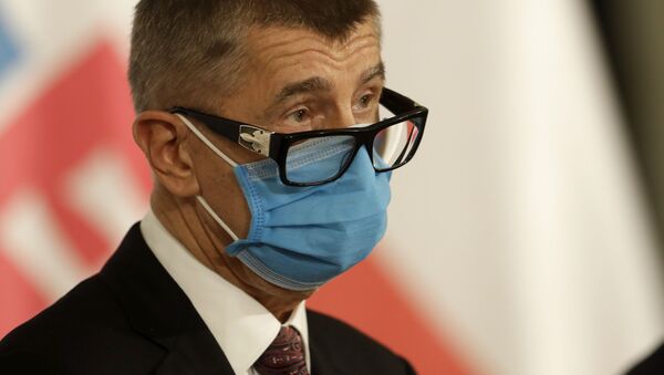 Премьер-министр Чехии Андрей Бабиш в медицинской маске  - 俄羅斯衛星通訊社