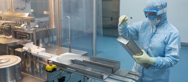 Производство вакцины от COVID-19 на фармацевтическом заводе Биннофарм Производство вакцины от COVID-19 на фармацевтическом заводе Биннофарм - 俄罗斯卫星通讯社