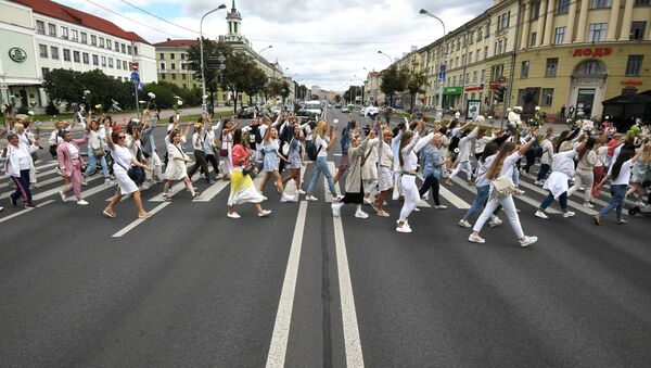 Мирная акция протеста в Минске - 俄罗斯卫星通讯社