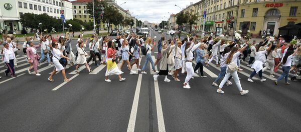 Мирная акция протеста в Минске - 俄罗斯卫星通讯社