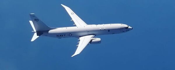 Военный самолет США над Черным морем, перехваченный российским истребителем Су-27 - 俄罗斯卫星通讯社