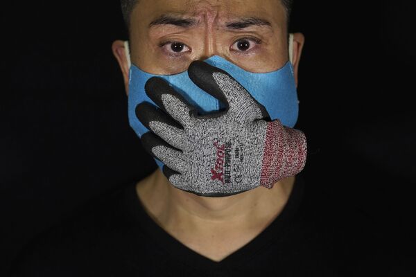 手套造型的口罩 - 俄罗斯卫星通讯社