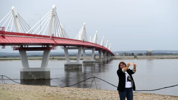 俄布拉戈維申斯克-中國黑河大橋的收費站將於5月21日投入運營 - 俄羅斯衛星通訊社
