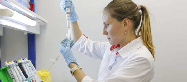 Производство вакцины от COVID-19 в Национальном исследовательском центре эпидемиологии и микробиологии имени Н. Ф. Гамалеи - 俄罗斯卫星通讯社