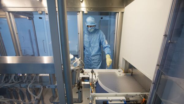 Производство вакцины от COVID-19 на фармацевтическом заводе Биннофарм  - 俄羅斯衛星通訊社
