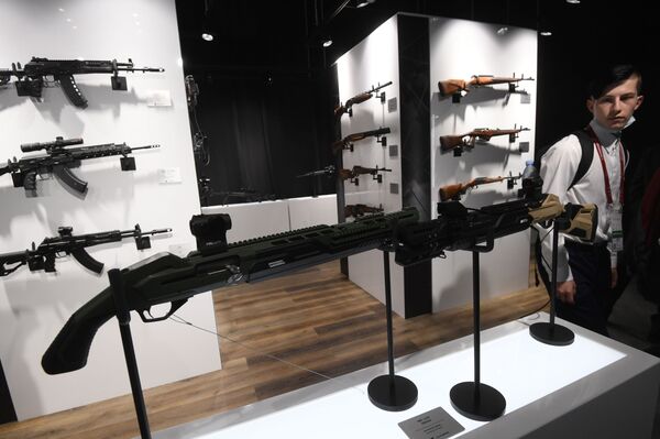 “卡拉什尼科夫”推出新型智能枪MP-155 Ultima - 俄罗斯卫星通讯社