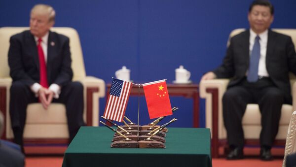 Президент США Дональд Трамп и председатель КНР Си Цзиньпин во время встречи в Пекине - 俄罗斯卫星通讯社