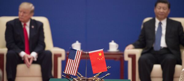 Президент США Дональд Трамп и председатель КНР Си Цзиньпин во время встречи в Пекине - 俄罗斯卫星通讯社