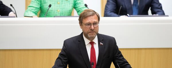 Председатель комитета Совета Федерации по международным делам Константин Косачев на заседании Совета Федерации РФ - 俄罗斯卫星通讯社