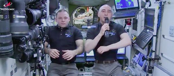 俄宇航员在国际空间站向中小学生祝贺“知识日” 俄宇航员在国际空间站向中小学生祝贺“知识日” - 俄罗斯卫星通讯社