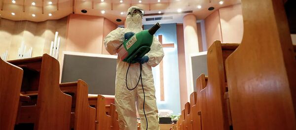 Дезинфекция церкви в Сеуле - 俄罗斯卫星通讯社