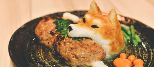 Японский художник превращает еду на тарелках в настоящие произведения искусства Японский художник превращает еду на тарелках в настоящие произведения искусства - 俄罗斯卫星通讯社