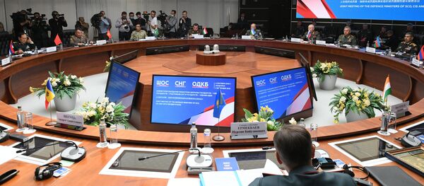  Участники совместного заседания Министров обороны государств ШОС, СНГ и ОДКБ - 俄羅斯衛星通訊社