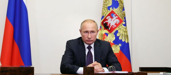 4 сентября 2020. Президент РФ Владимир Путин во время встречи в режиме видеоконференции с мэром Москвы Сергеем Собяниным.  - 俄罗斯卫星通讯社