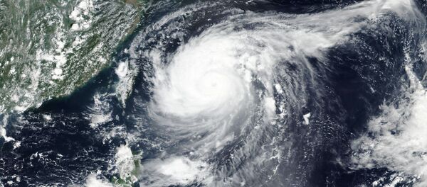 Вид из космоса на тайфун Майсак, проходящий над Японией - 俄罗斯卫星通讯社