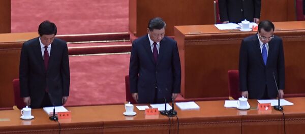 習近平向新冠肺炎疫情犧牲烈士和逝世同胞默哀 習近平向新冠肺炎疫情犧牲烈士和逝世同胞默哀 - 俄羅斯衛星通訊社