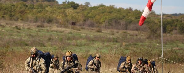 Военнослужащие участвуют в совместных учениях разведывательных подразделений Воздушно-десантных войск (ВДВ) России и Сил специальных операций (ССО) Белоруссии - 俄罗斯卫星通讯社
