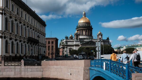 Синий мост через реку Мойку в Санкт-Петербурге - 俄罗斯卫星通讯社