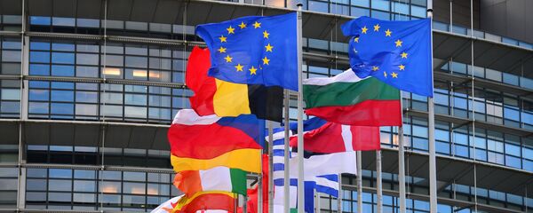 Флаги стран Евросоюза перед главным зданием Совета Европы в Страсбурге - 俄羅斯衛星通訊社
