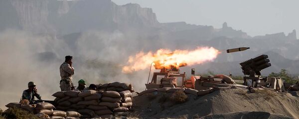 Военнослужащие иранской армии принимают участие в ежегодных военных учениях Zolphaghar 99 в Оманском заливе, Иран - 俄罗斯卫星通讯社