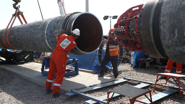 Рабочие на строительной площадке газопровода Nord Stream 2 в Кингисеппе, Россия - 俄罗斯卫星通讯社