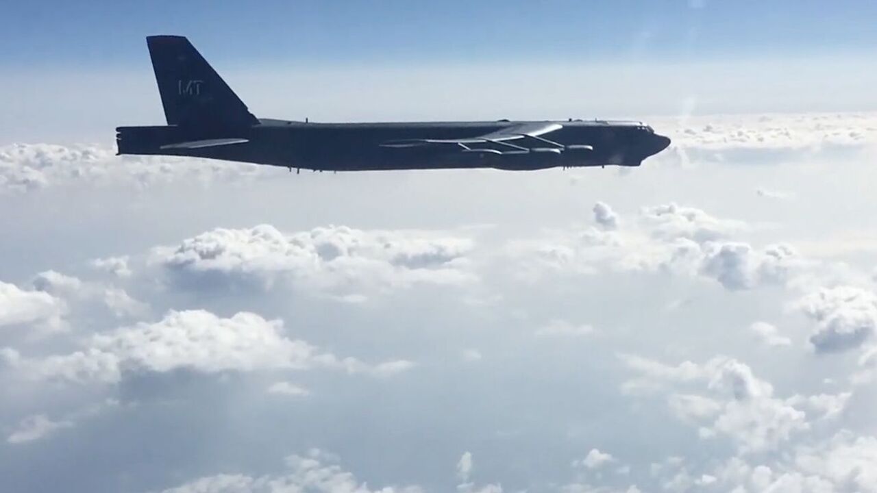 Stealth Bomber b52