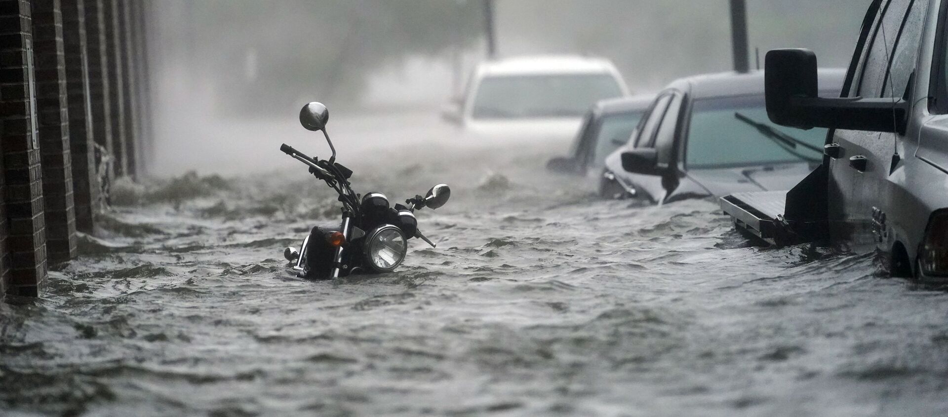 熱帶風暴“弗雷德”造成的洪水導致美國至少35人失蹤 - 俄羅斯衛星通訊社, 1920, 19.08.2021