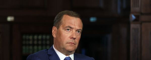 Заместитель председателя Совета безопасности РФ Дмитрий Медведев во время интервью издательскому дому Комсомольская правда - 俄罗斯卫星通讯社