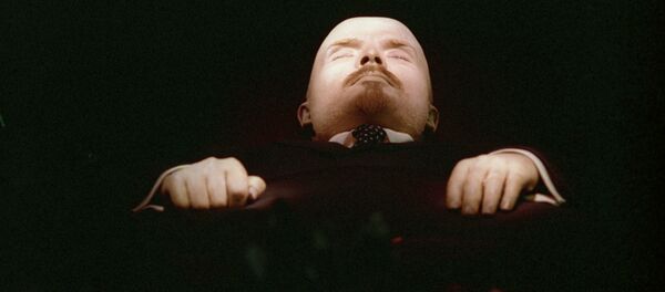 Забальзамированное тело Ленина в Мавзолее на Красной площади - 俄罗斯卫星通讯社