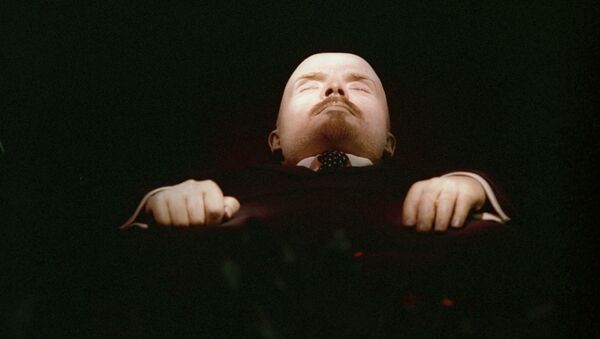 Забальзамированное тело Ленина в Мавзолее на Красной площади - 俄羅斯衛星通訊社