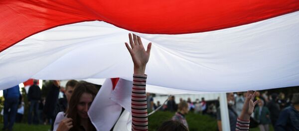 Участники несанкционированной акции оппозиции в Минске, Белоруссия - 俄羅斯衛星通訊社