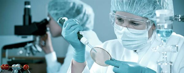 Ученые в лаборатории - 俄羅斯衛星通訊社