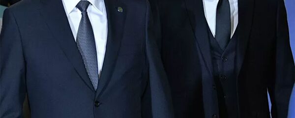 Президенты России и Франции Владимир Путин и Эммануэль Макрон - 俄罗斯卫星通讯社