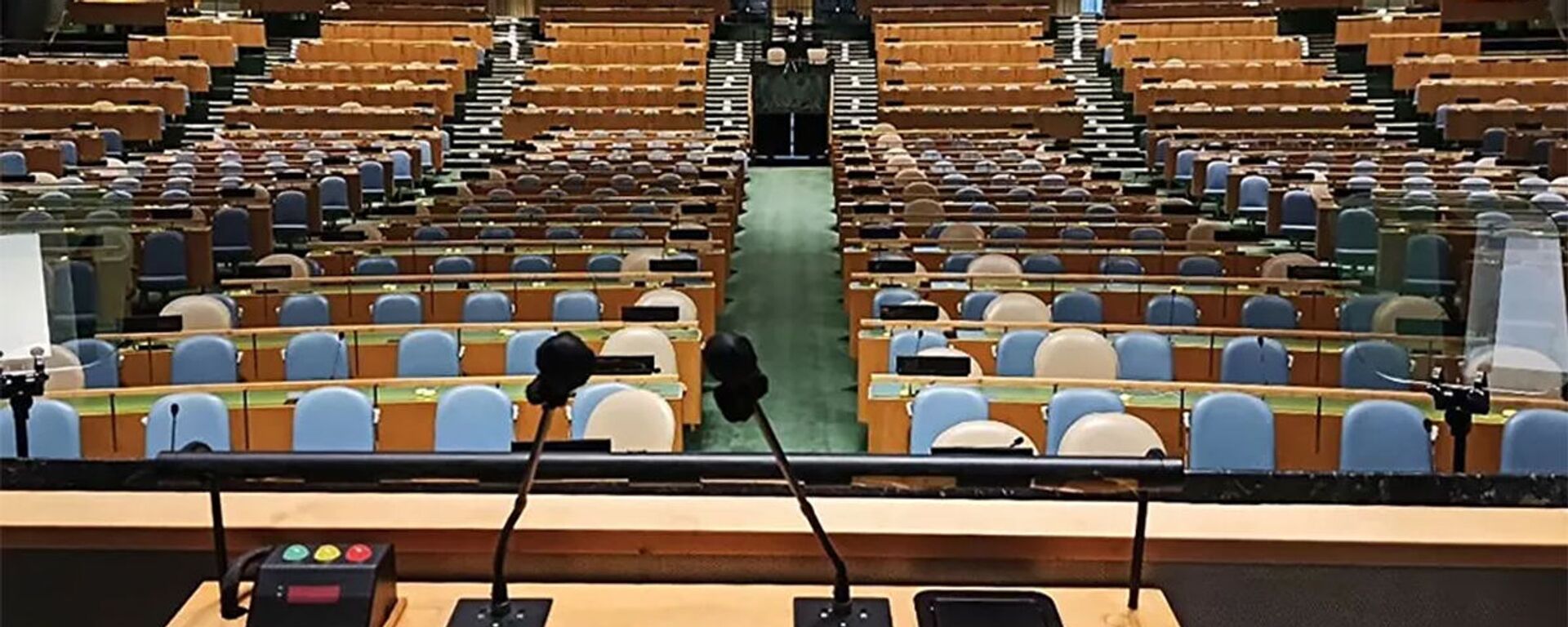 Пустой зал Генассамблеи ООН - 俄罗斯卫星通讯社, 1920, 27.09.2021
