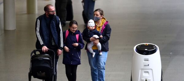 消毒机器人将在伦敦地铁上岗 消毒机器人将在伦敦地铁上岗 - 俄罗斯卫星通讯社