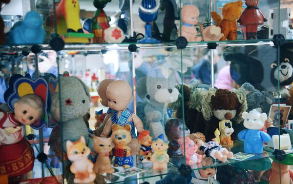 叶卡捷琳堡苏联生活用品博物馆的儿童玩具 - 俄罗斯卫星通讯社