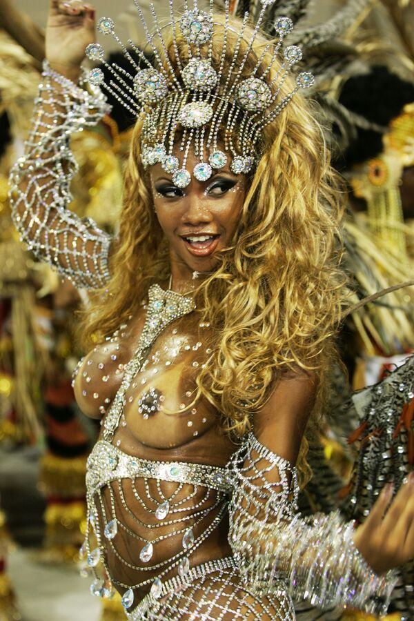 Участница карнавала в Рио-де-Жанейро, 2007 год - 俄羅斯衛星通訊社