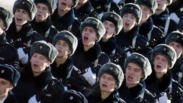 Призывники войсковой части 6916 Федеральной службы войск национальной гвардии РФ во время церемонии принятия воинской присяги на территории мемориального комплекса Сапун-гора в Севастополе. - 俄羅斯衛星通訊社