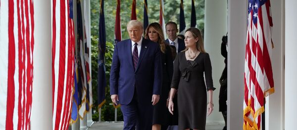 特朗普希望参议院于10月12日开始审议巴雷特的提名 - 俄罗斯卫星通讯社