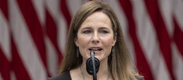 Эми Кони Барретт - 俄罗斯卫星通讯社