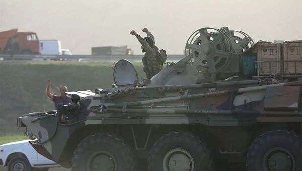 亚美尼亚国防部称在卡拉巴赫接触线的战斗中摧毁敌方装甲车 - 俄罗斯卫星通讯社