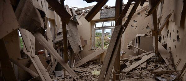 Дом, разрушенный после обстрела азербайджанскими войсками города Мартуни в Карабахе - 俄罗斯卫星通讯社