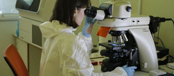 Производство вакцины Спутник V в Институте эпидемиологии и микробиологии имени Н. Ф. Гамалеи  - 俄罗斯卫星通讯社