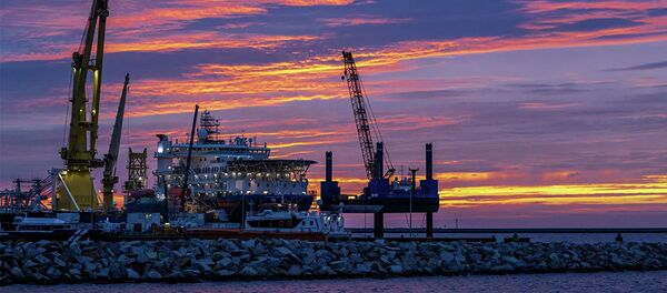 Судно-трубоукладчик Академик Черский в немецком порту Мукран на острове Рюген - 俄罗斯卫星通讯社