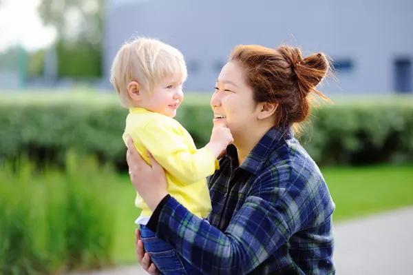 «你好,俄羅斯»節目:如何為孩子選擇保姆 «你好,俄羅斯»節目:如何為孩子選擇保姆 - 俄羅斯衛星通訊社