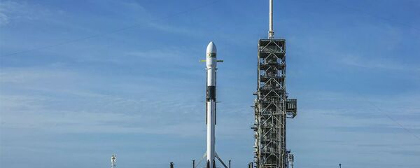 Ракета-носитель Falcon-9 компании SpaceX  - 俄罗斯卫星通讯社