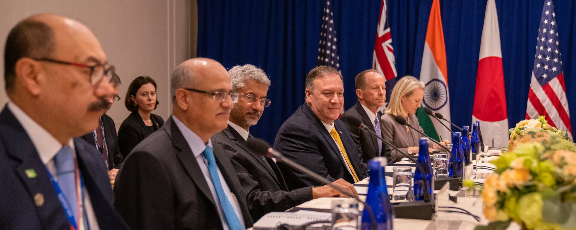 Secretary Pompeo Hosts a Quad Meeting - 俄羅斯衛星通訊社, 1920, 03.10.2020